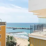 Del Mar Centre With Sea Views