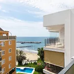בית נופש Del Mar Centre With Sea Views